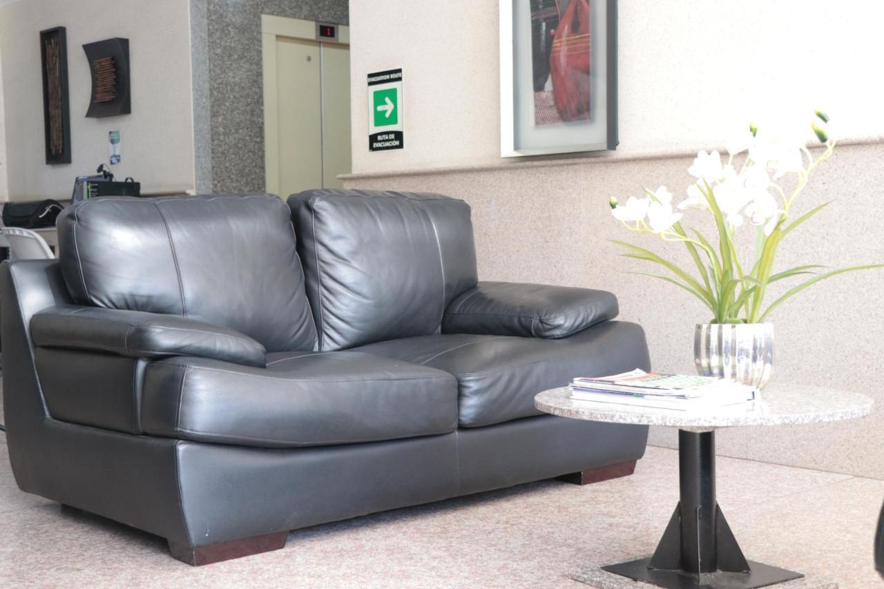 Hoteles Bogota Inn Lago Chico Zona Rosa Exteriör bild