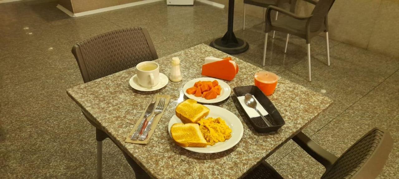 Hoteles Bogota Inn Lago Chico Zona Rosa Exteriör bild